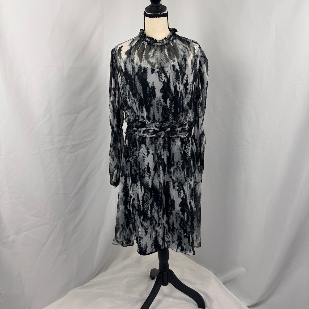 Simply Vera Vera Wang Dress Women PL Black White Snake Print Smocked Mock Neck